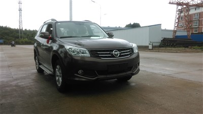 【损友作伴,首提海马s7mt智尚咖啡金】无车模亦精彩