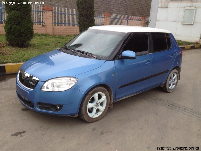 同为09款晶锐路过,不过我的有透镜你的咋会没有?我的还只是1.