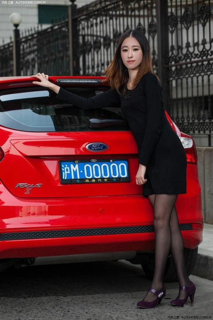 媳妇当车模午后精致魅韵小魔女性感来袭