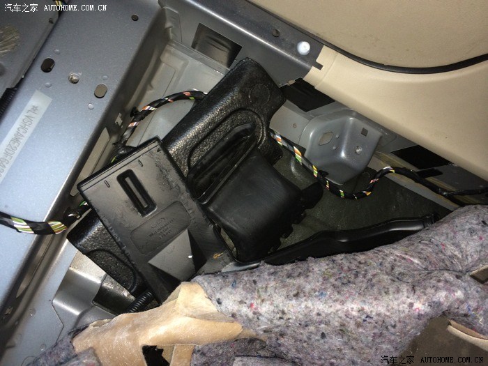 经典福克斯空调排水堵了!副驾驶一边被水淹了