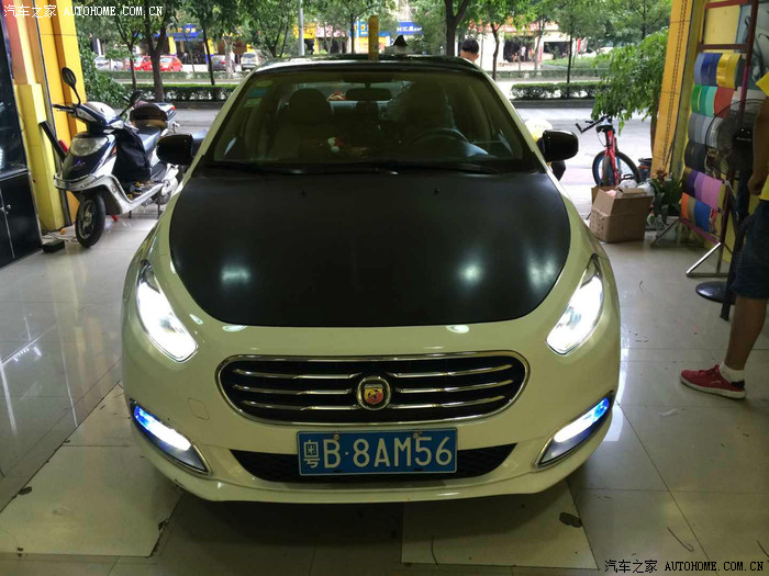 白车贴黑引擎盖效果第一次小改作业