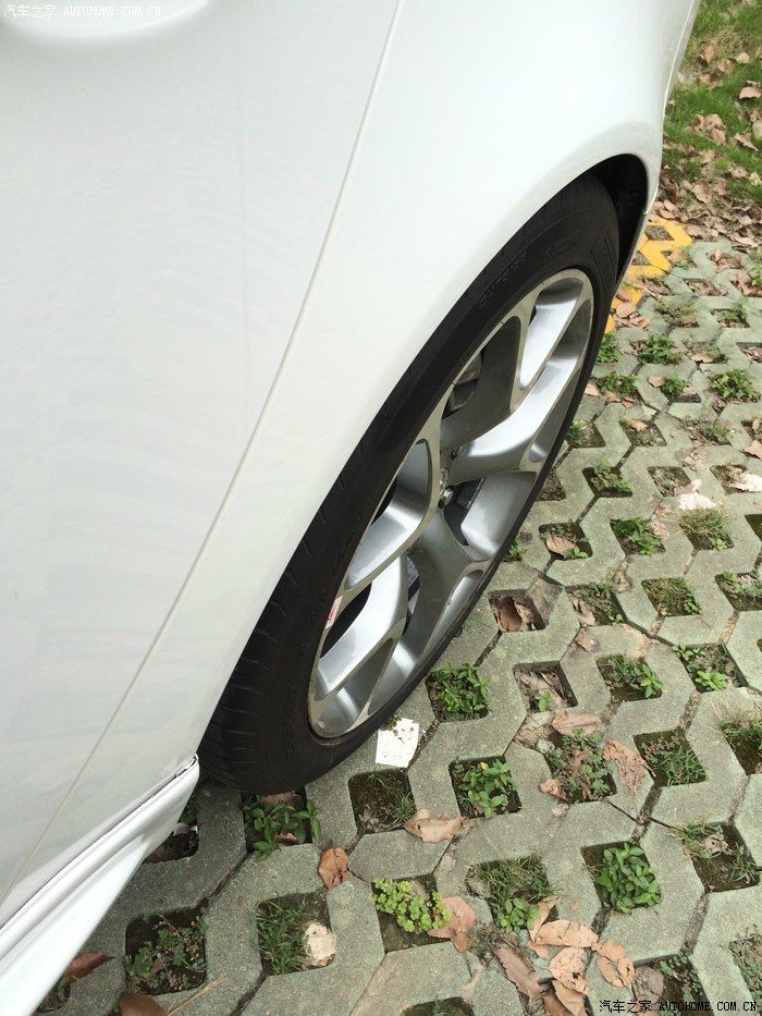 wpower君威白色力量俱乐部007款19寸opc枪灰树杈轮毂作业