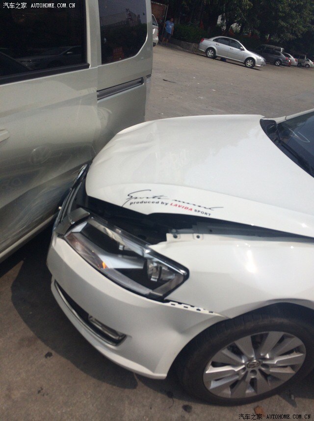 【图】新车被撞,_朗逸论坛_汽车之家论坛