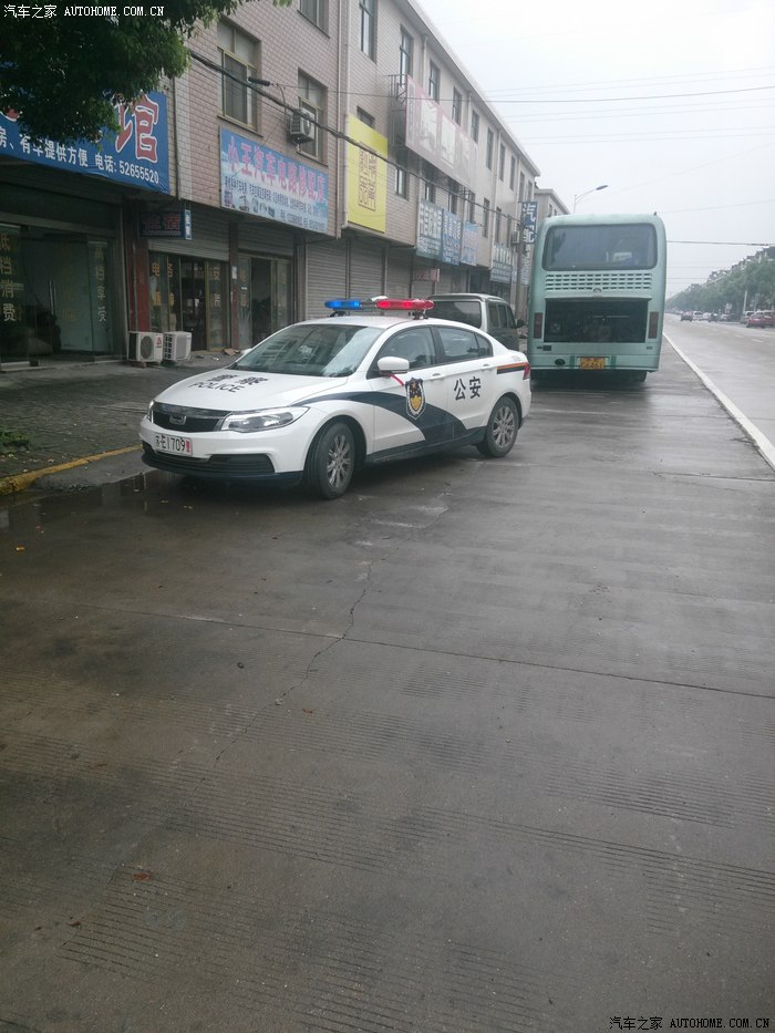 各位看官们来看看常熟的观致警车