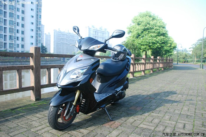 为了曾经的梦想重拾驾驶乐趣之我的情人光阳rck雷霆王