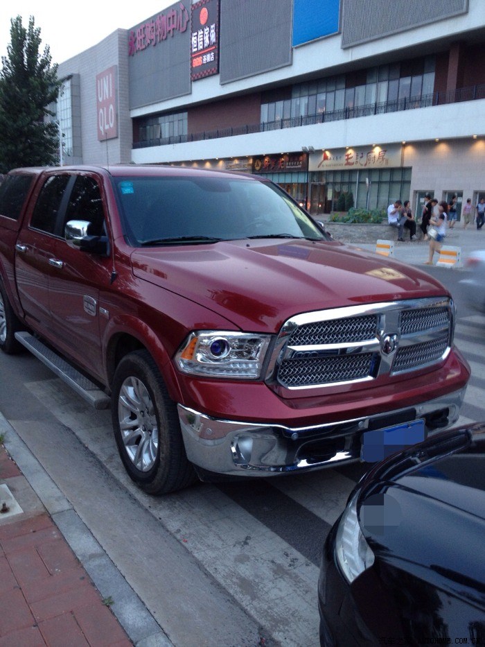 发个大块头车图片