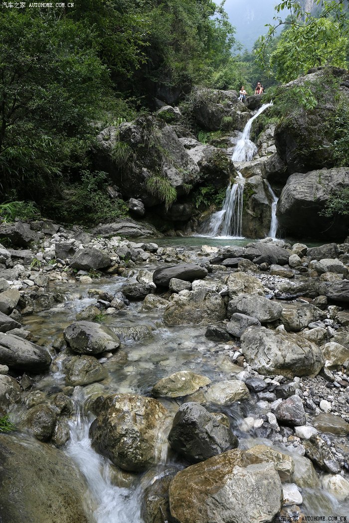 清凉之旅江油向家沟戏水火锅露营爬山