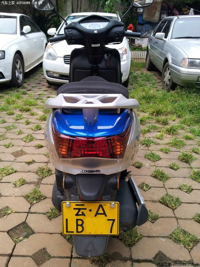 五羊本田佳御甲鱼scr110,电喷水冷,99.9新.