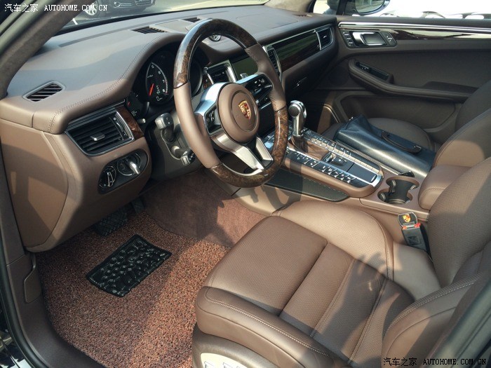 深咖啡色mancan 特波内饰