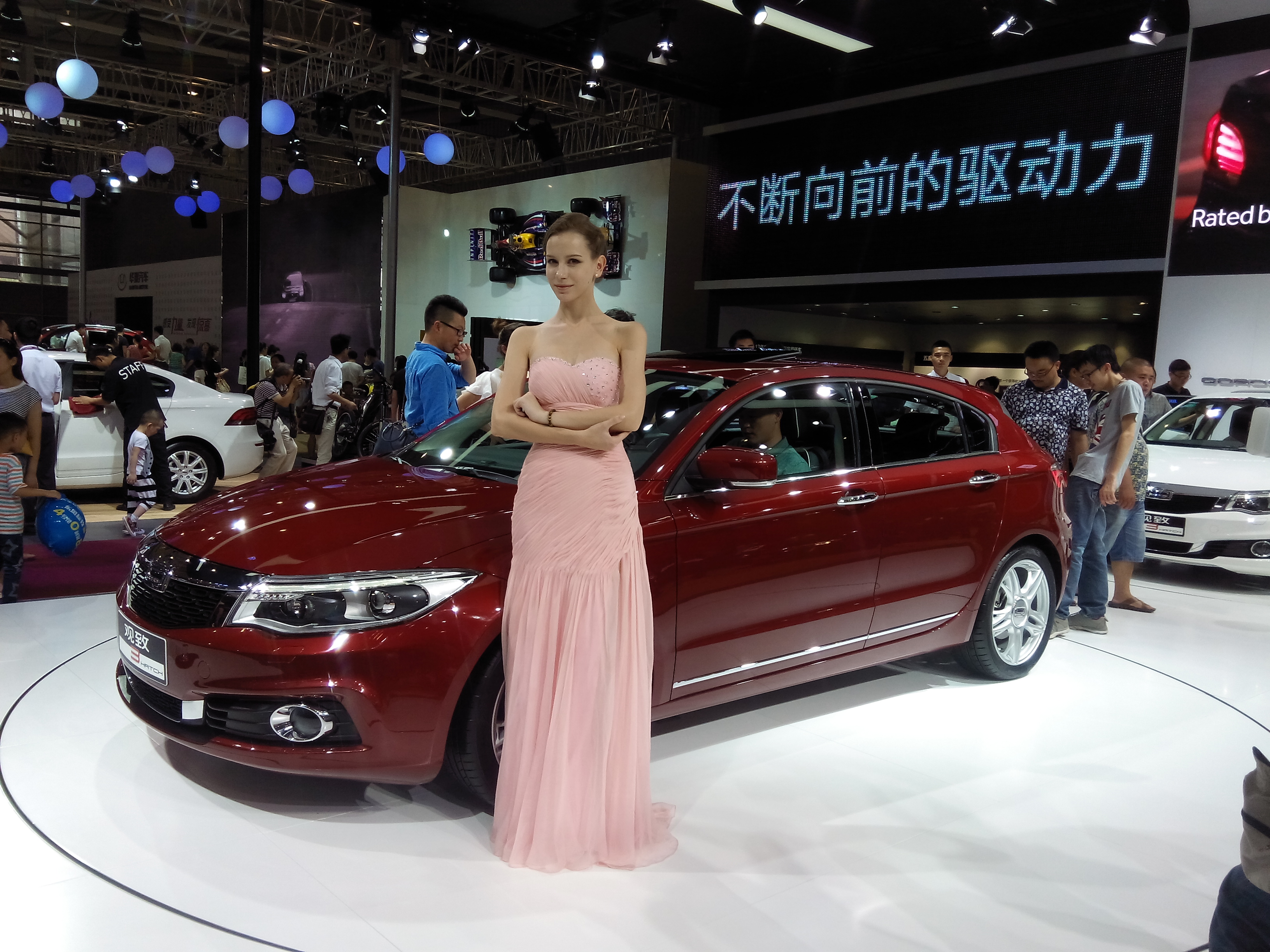 神级车模一览,养眼的同时看车更精神!