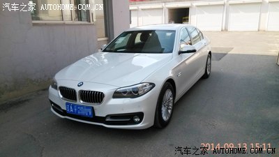 宝马525li 领先型矿石白