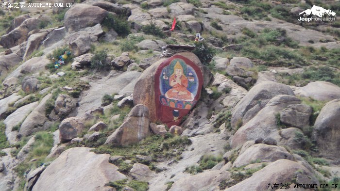 色拉寺后山的佛像