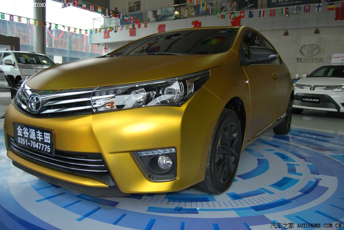 看到一辆2014版土豪金版卡罗拉【有图有真相】