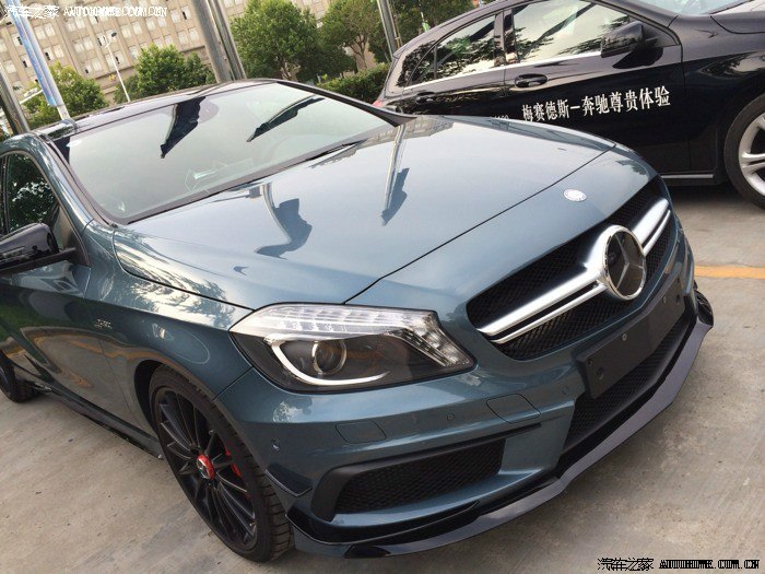 1829 | 回复: 11 奔驰a级(进口)论坛 谁有a200宇宙蓝实图?发些看看!