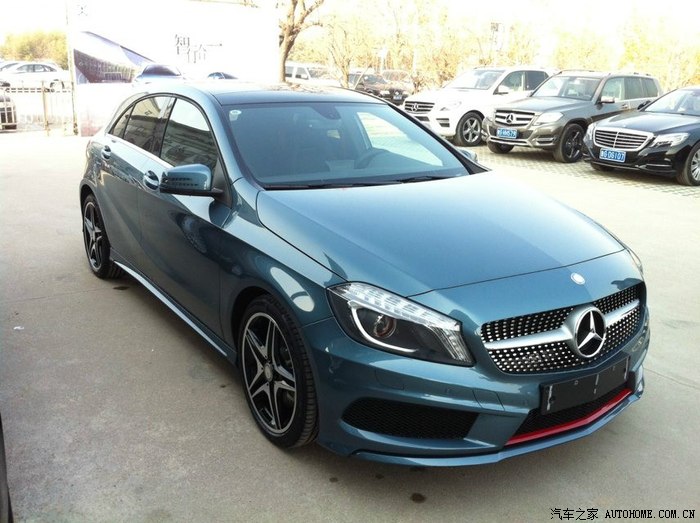 纠结白色跟宇宙蓝之间?_奔驰a级论坛_汽车之家论坛