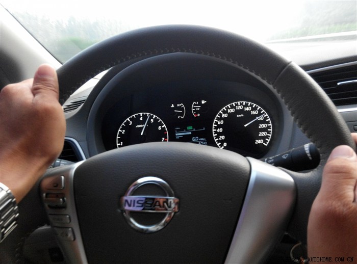 求轩逸最高时速我最高150