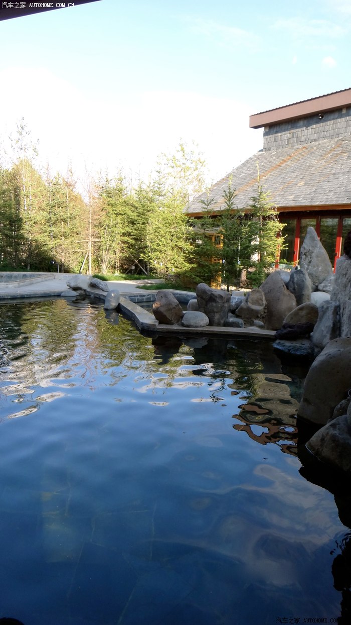 小嘎豆游走白山黑水间醉美长白山享受惬意温泉