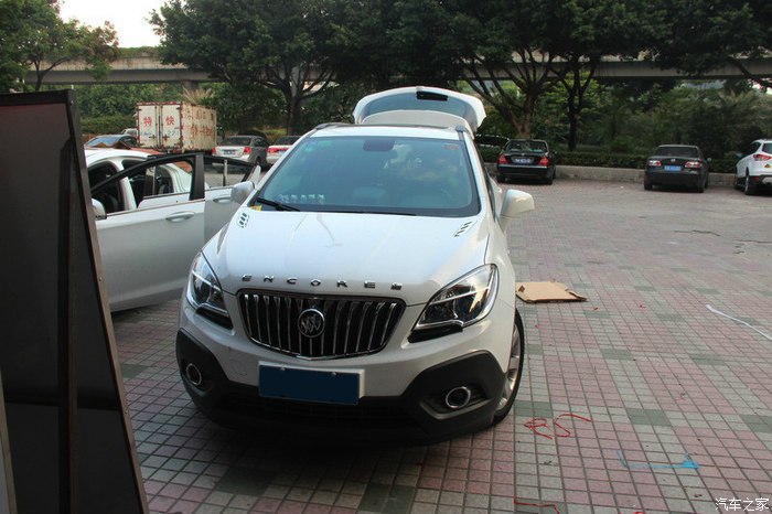 别克安装铁将军倒车雷达倒车辅助系统广州酷斯特汽车装饰改装