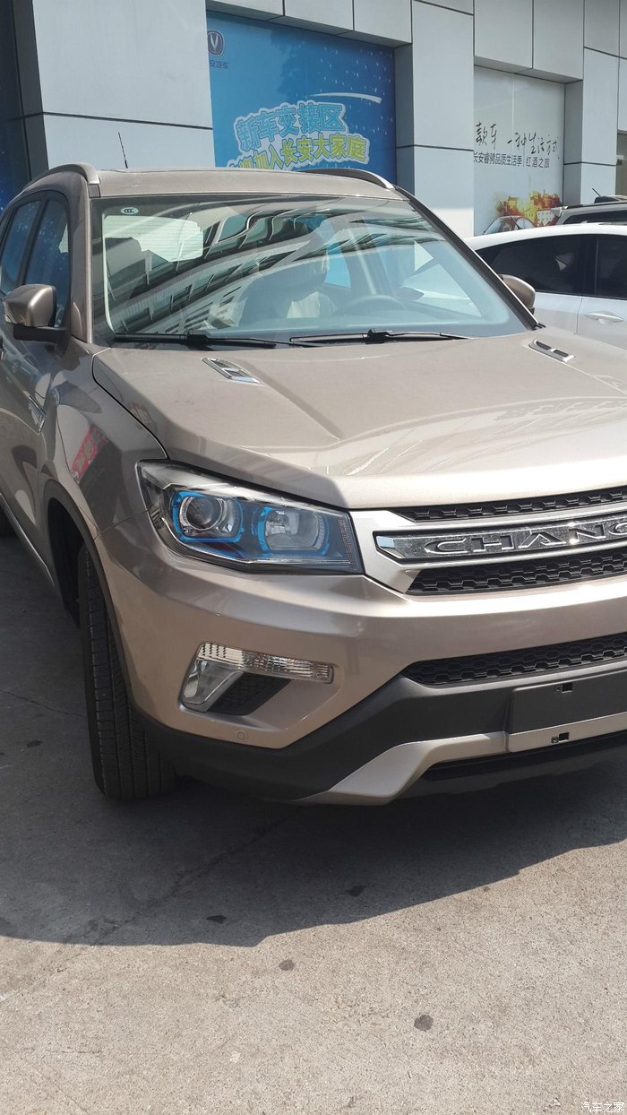 【图】遇到钛金灰自动cs75 手贱拍几张_长安cs75论坛_汽车之家论坛