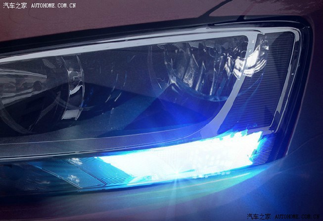 13款宝来 示宽灯是长亮还是什么情况下亮?能当日行灯吗