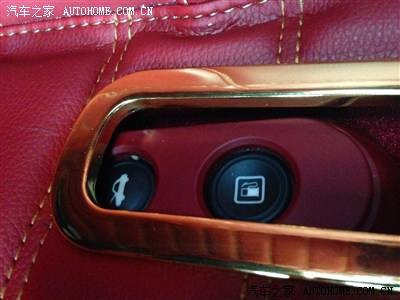 黑与白:法拉利458italia认证作业以及用车感受:)