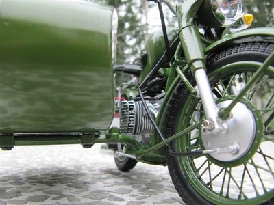 黄金周军用警用两款长江750边三轮摩托车