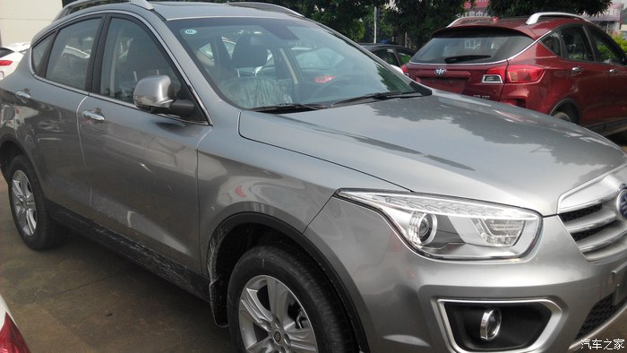 2015款x80炫亮银图片