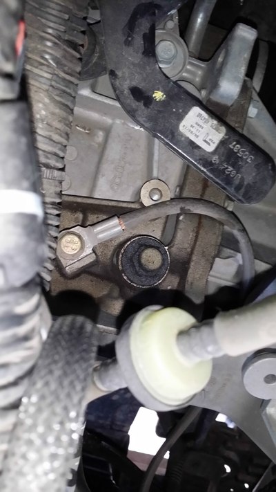 手动变速箱排气孔,油得厉害吗?