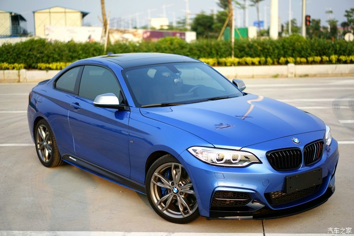 【图】车顶贴黑膜 夕阳黄昏下的235i_宝马2系论坛_汽车之家论坛