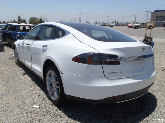 特斯拉model s的车头都被削平,但车体完整.应该算安全吧?