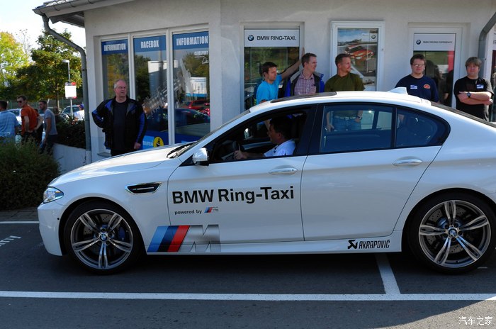 激动人心的7分55秒北环乘坐bmwm5taxi