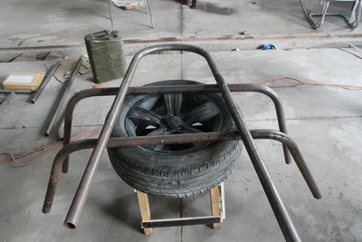 自己动手系列之--白客自制后杠备胎架完美终结篇--11月6日有更新