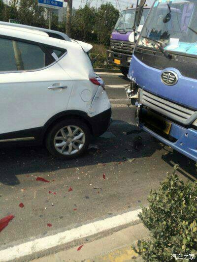 瑞风s3技术杠杠的,这么大的事故都没事