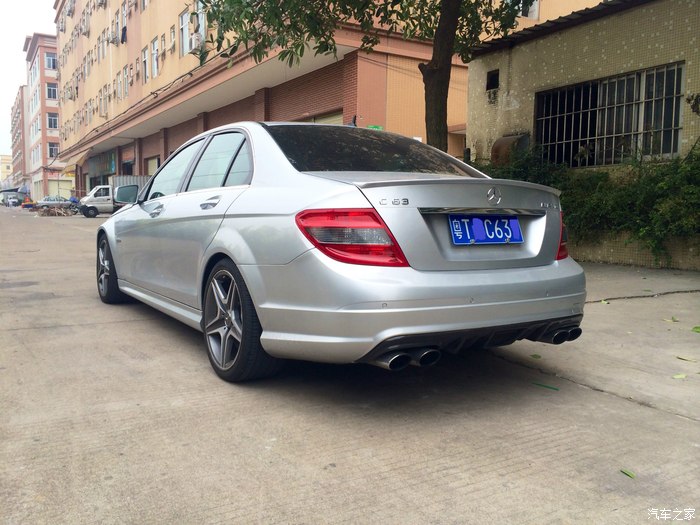 老款c63还有一年保修的现在能卖多少呢