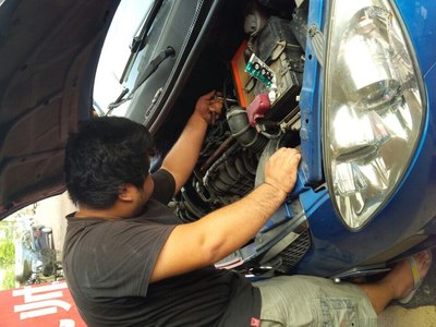 小丘高压包螺丝滑牙,换气门盖