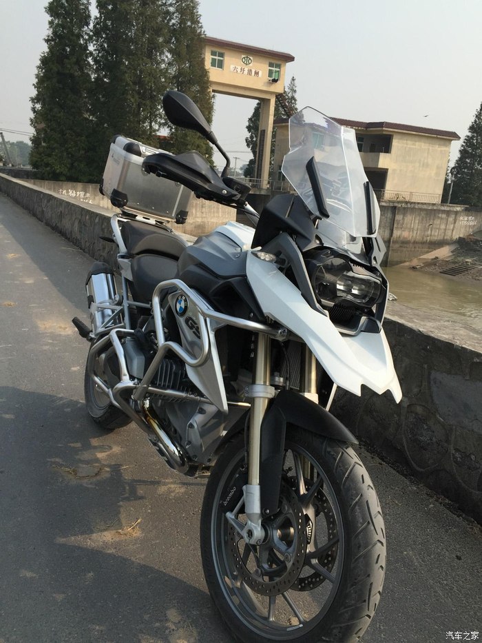 宝马r1200gs水鸟改装作业