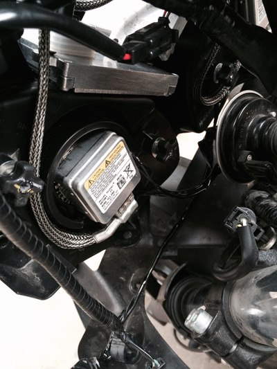 川崎er6f自己动手改装海拉五透镜作业