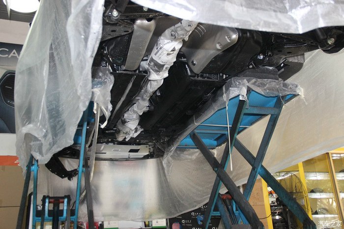 日产奇骏喷底盘装甲底盘防锈汉高3000t广州酷斯特汽车装饰改装