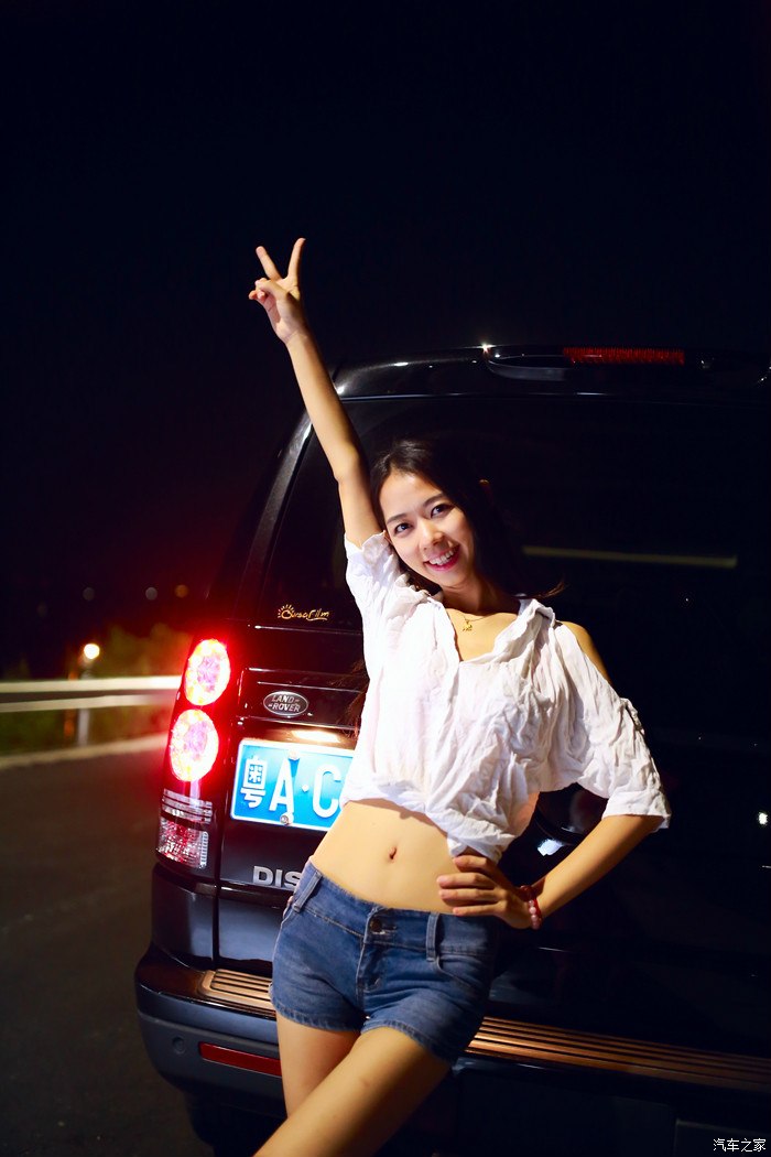 大气"发4"携娇俏小媳妇出游随手拍(媳妇当车模)