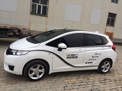 三个月了,小白飞车贴作业!