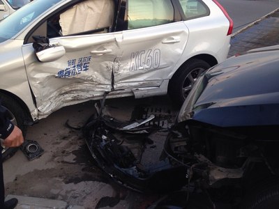 宁夏佳丰"沃"事件 xc60亚太版 全国首撞_沃尔沃xc60论坛_手机汽车之家