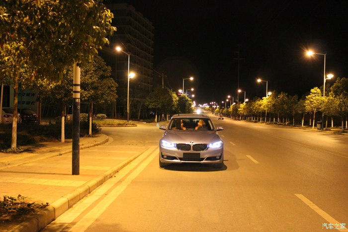 【图】夜景下的3系gt,用车2个月作业~~~~~~~~~~~外观篇``_宝马3系gt
