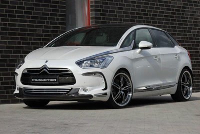 发几张国外改装ds5的美照