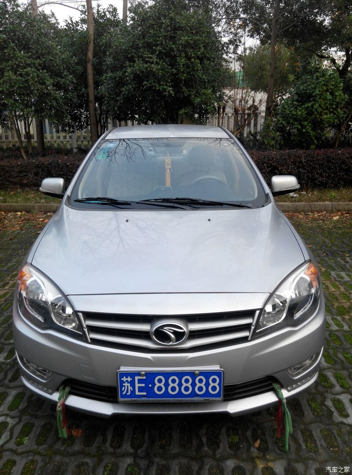 昨天没事洗洗车结果今天就下雨好郁闷啊发发洗完车的效果