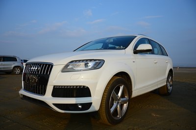 提2014白色大q7,汽车进化论_奥迪q7论坛_手机汽车之家