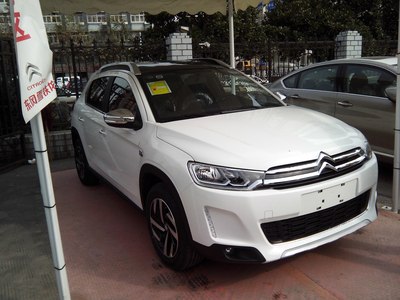 雪铁龙c3-xr零距离接触(多图)