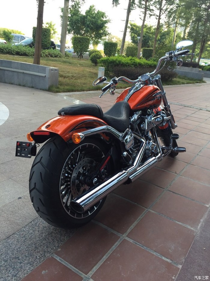 出让2014款关贸哈雷cvo突破者