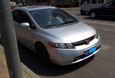 14款思域钛金银有哪位思友换过红标的?