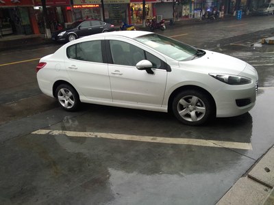 不好意思,新手,停车水平有点差,难为情啊