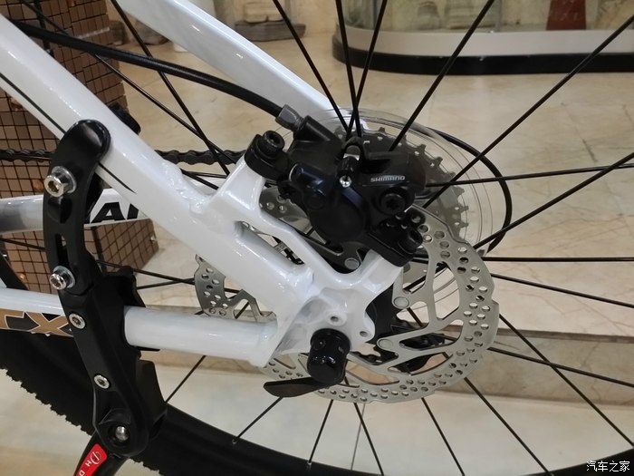 入手白色捷安特atx777